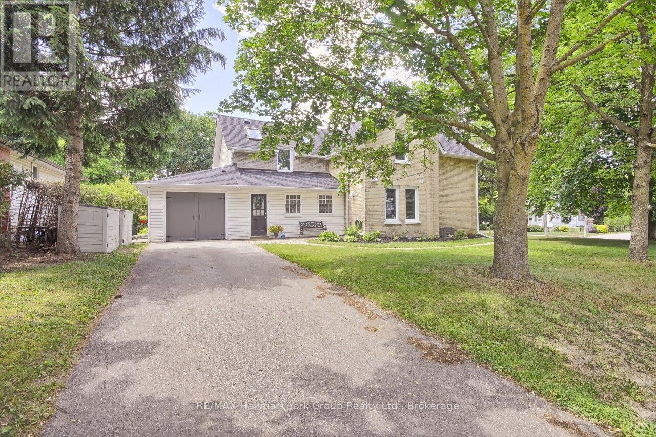 394 Eagle Street, Newmarket, Ontario  L3Y 1K4 - Photo 6 - N12332290