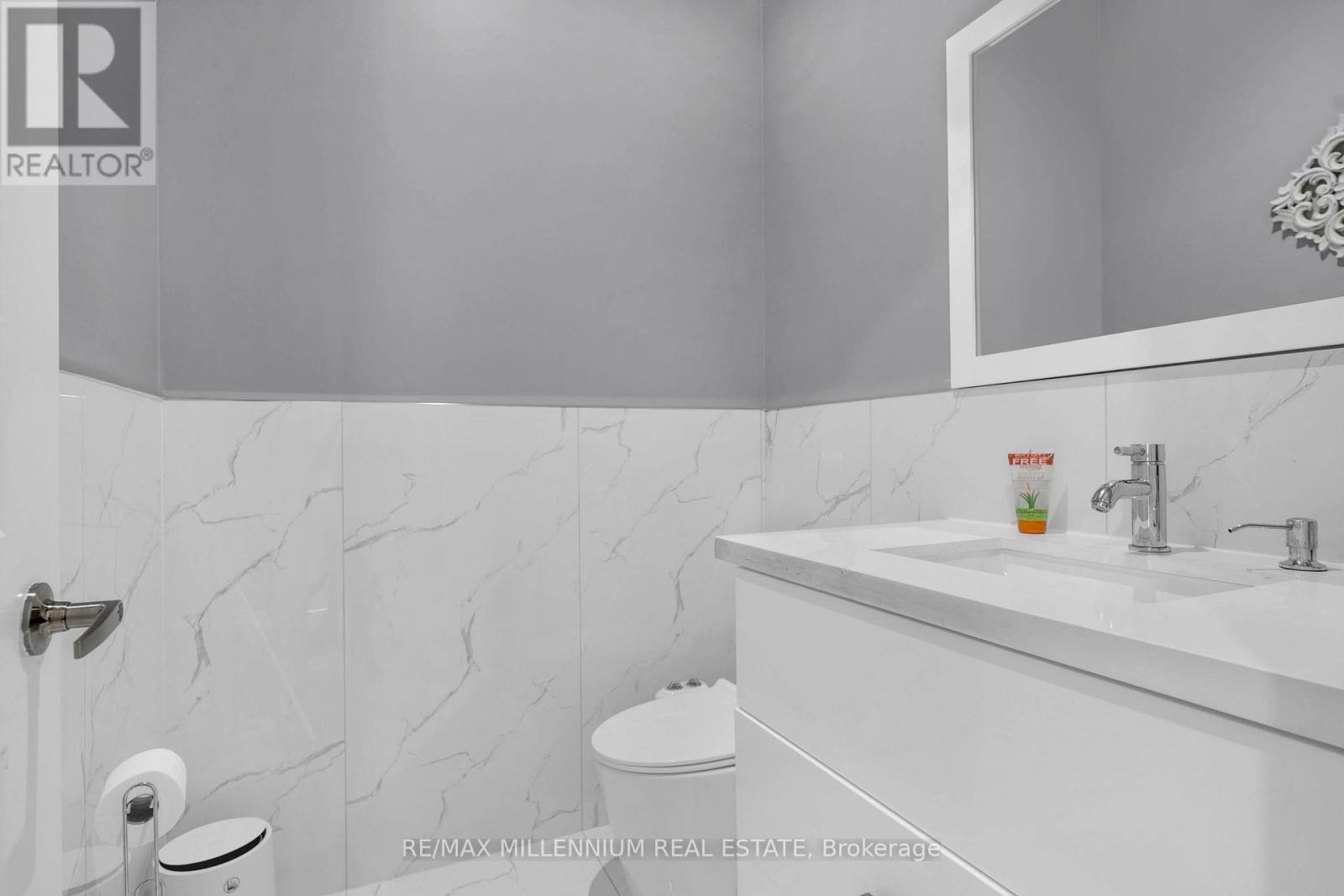 6 Landscape Drive, Brampton, Ontario  L6P 2Z1 - Photo 21 - W12341043