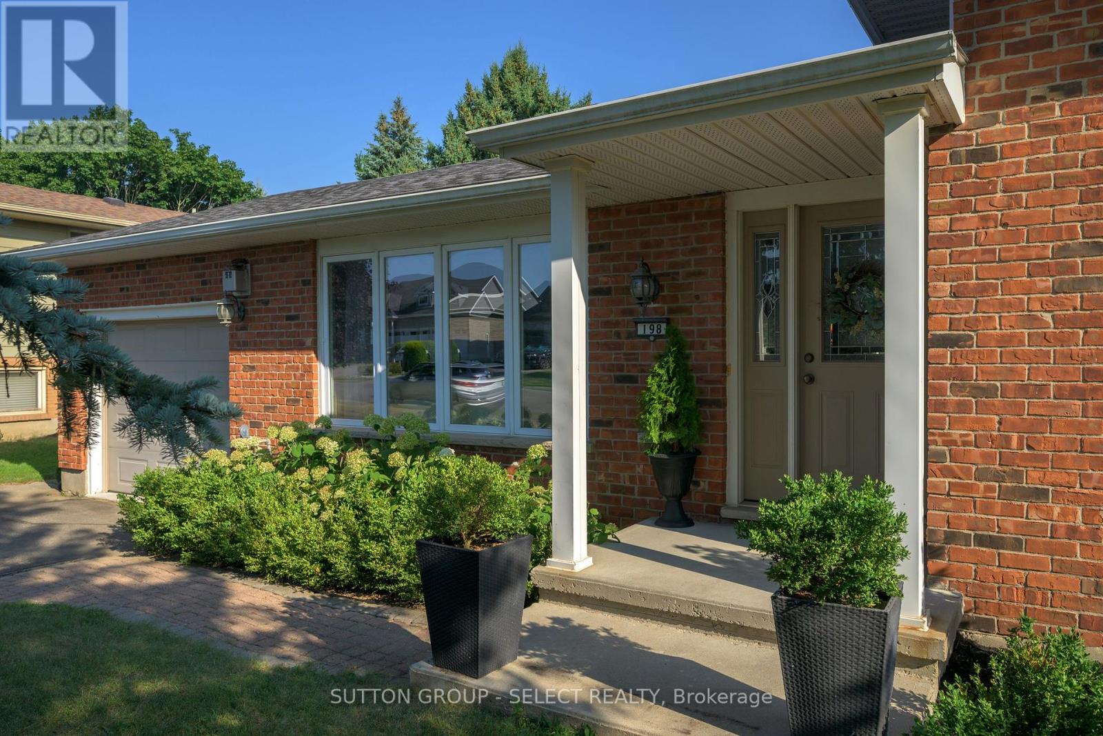 Property at 198 BYRON AVENUE image 2