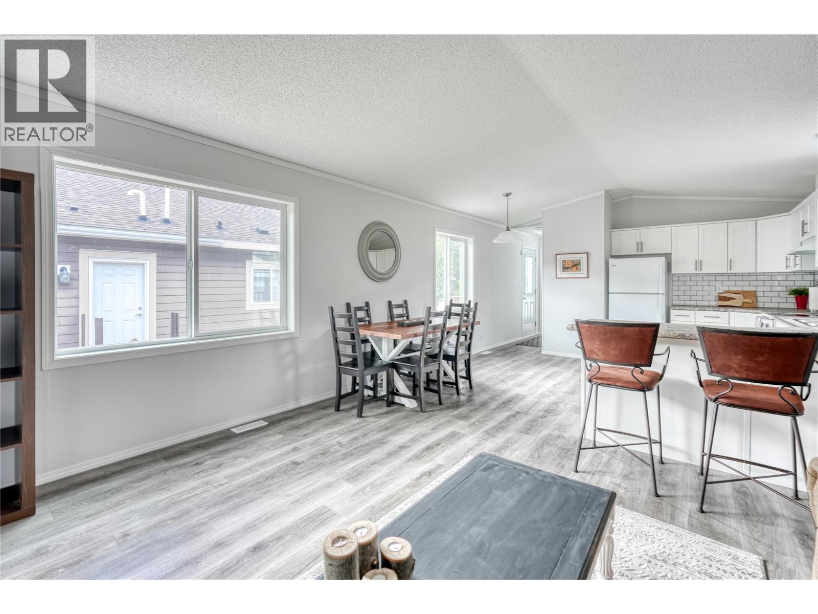 721 6th Avenue, Keremeos, British Columbia  V0X 1N3 - Photo 8 - 10359283