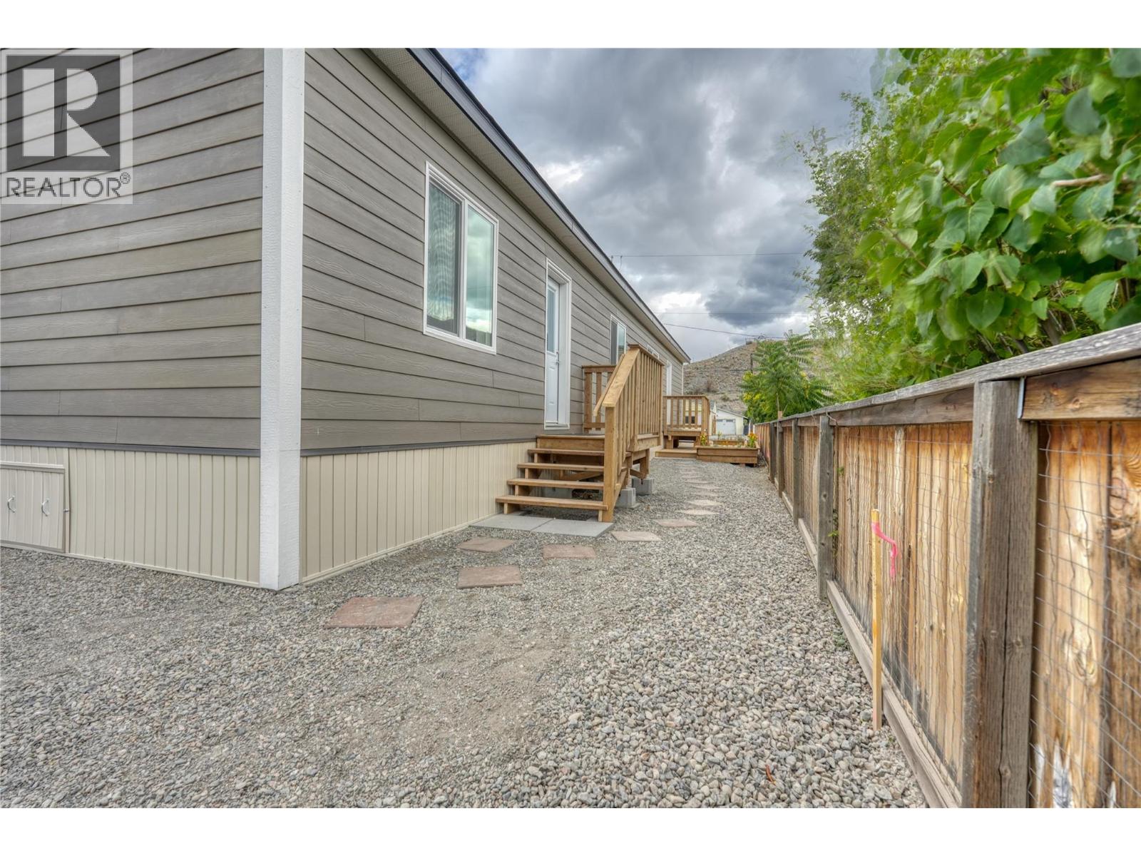 721 6th Avenue, Keremeos, British Columbia  V0X 1N3 - Photo 16 - 10359283