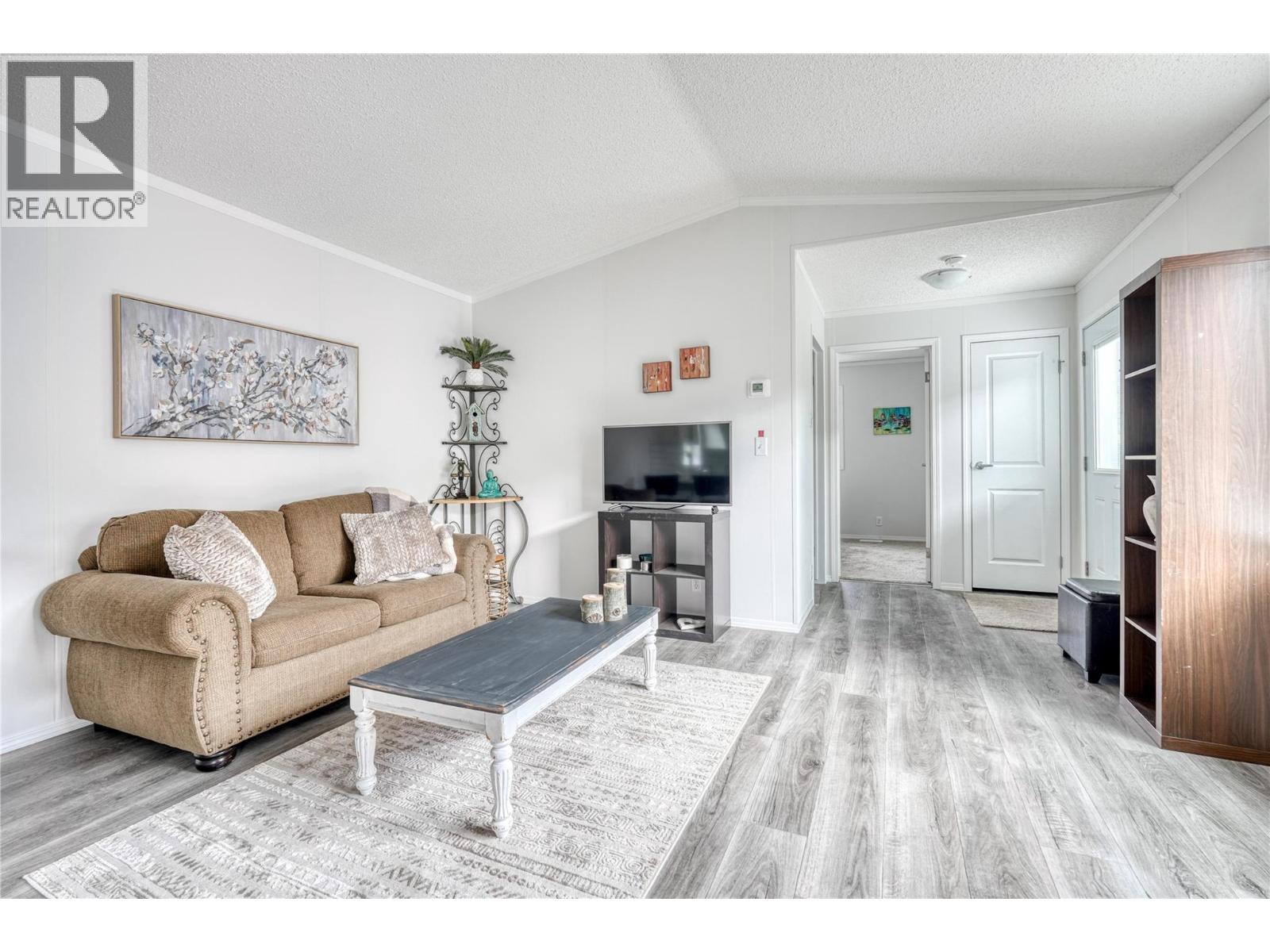 721 6th Avenue, Keremeos, British Columbia  V0X 1N3 - Photo 4 - 10359283