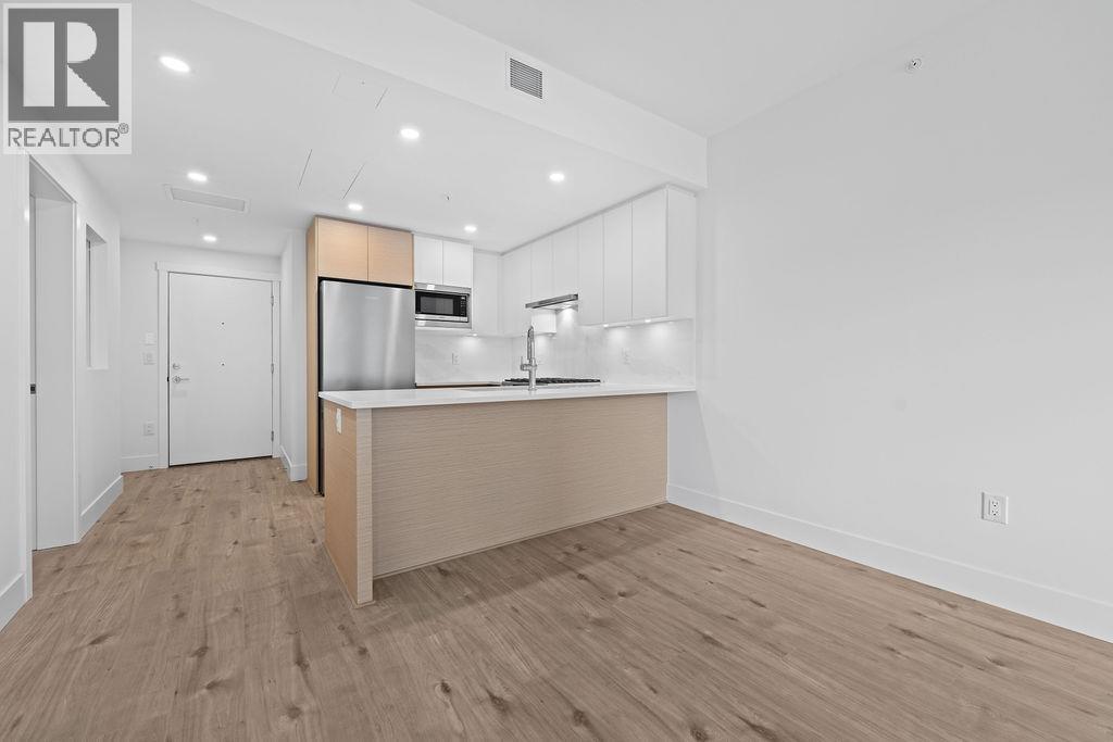 305 4788 Hastings Street, Burnaby, British Columbia  V5C 0P4 - Photo 4 - R3036082