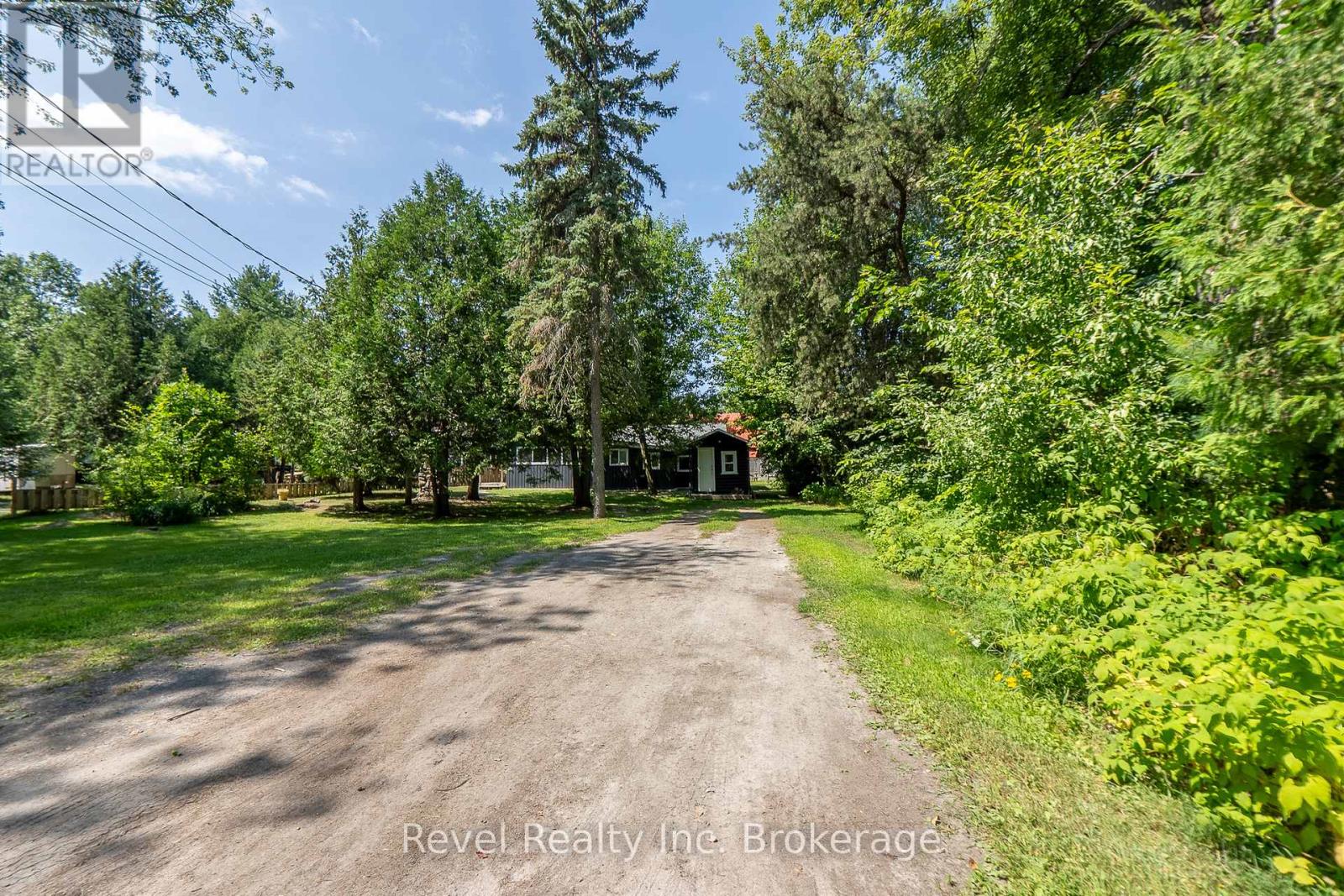 Property at 14 AND 120-121 MOWAT CRESCENT image 1