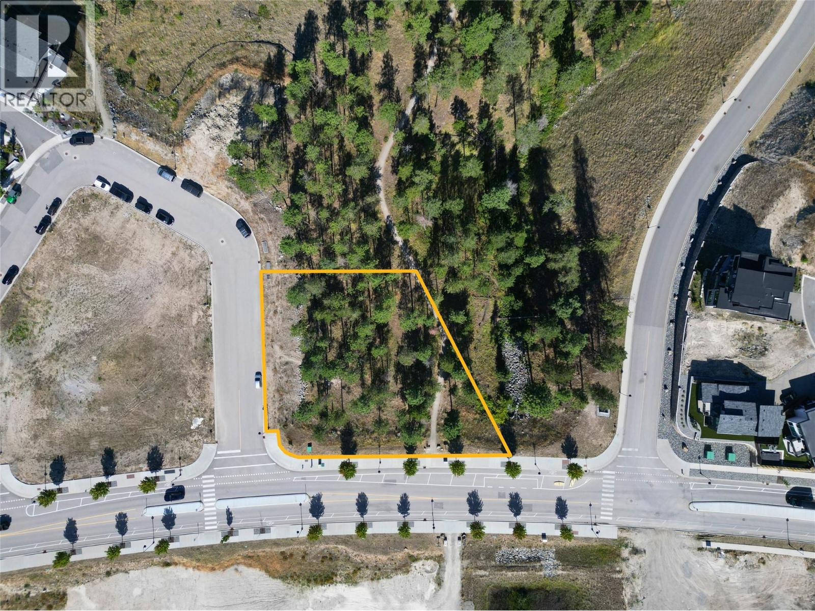 1810 Hilltop Crescent, Kelowna, British Columbia  V1V 2R1 - Photo 2 - 10359230