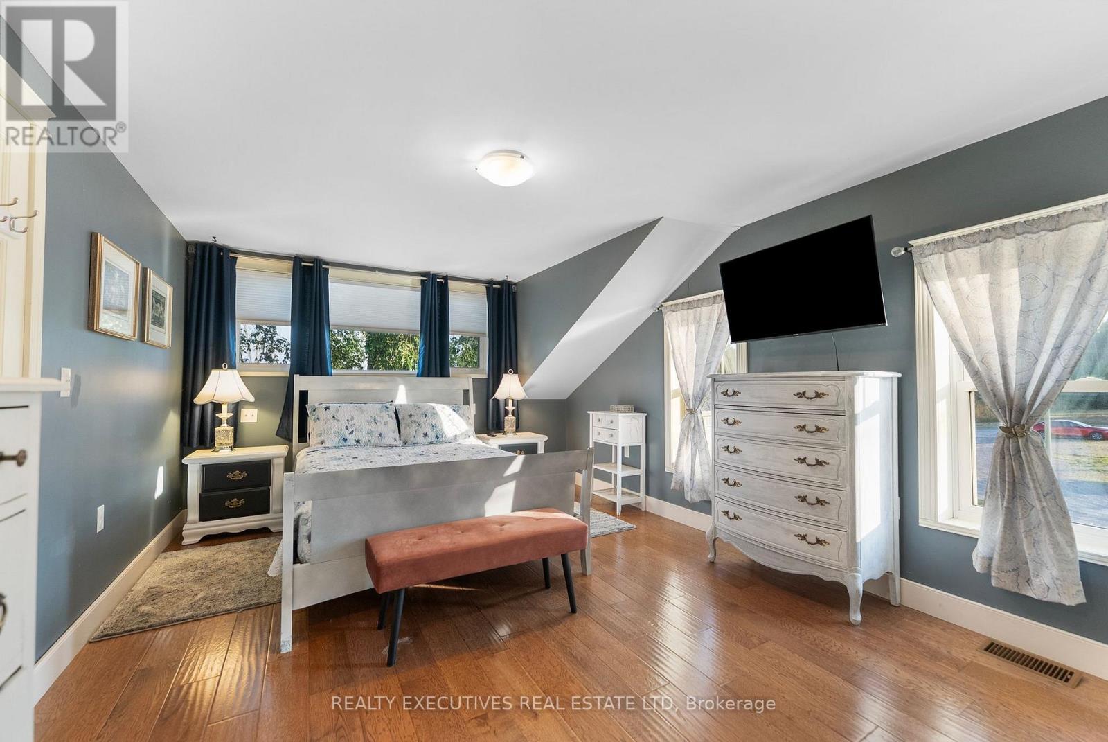 456 Millhaven Road N, Loyalist, Ontario  K0H 2H0 - Photo 15 - X12341756