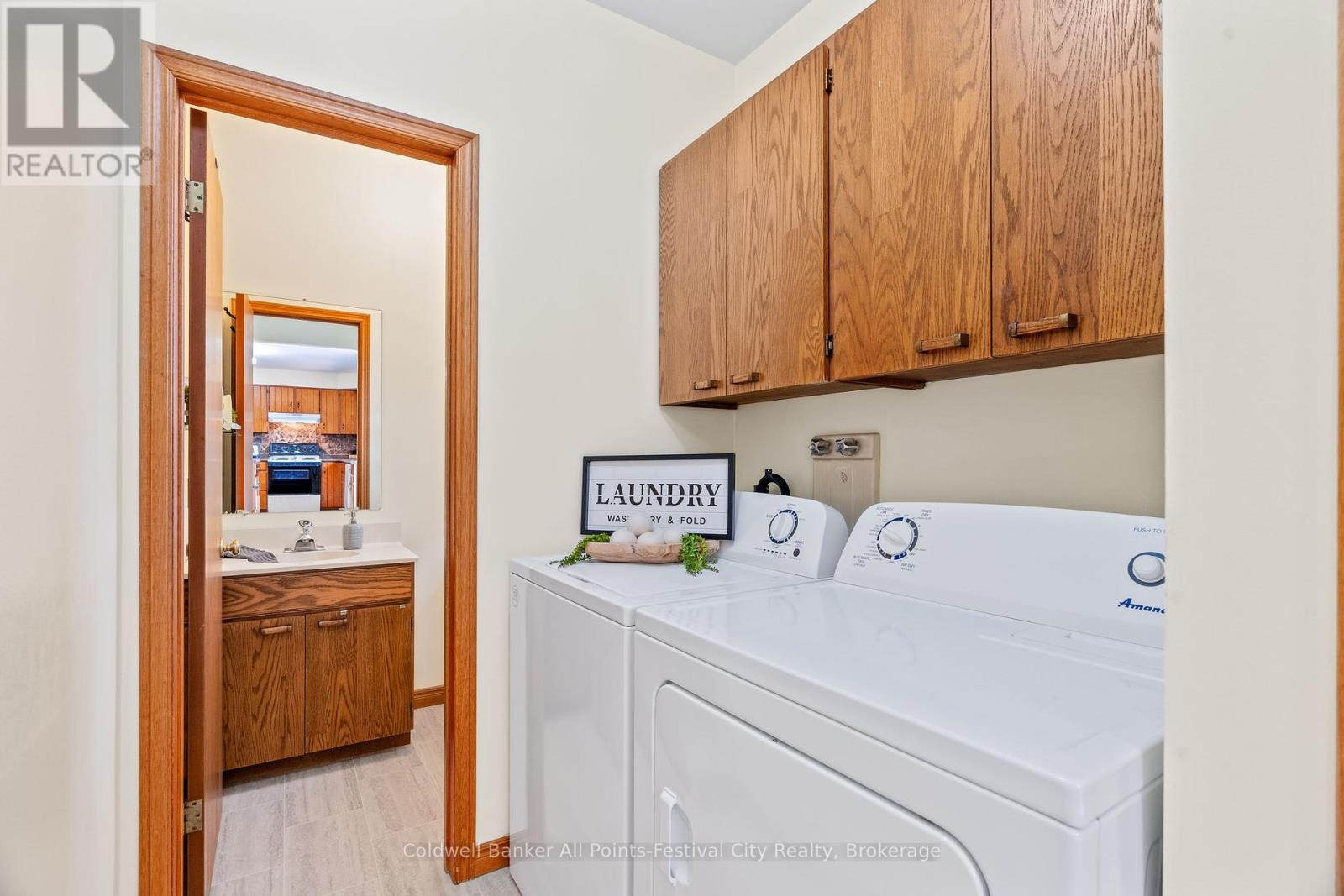 215 Bennett Street E, Goderich, Ontario  N7A 1A8 - Photo 15 - X12341704