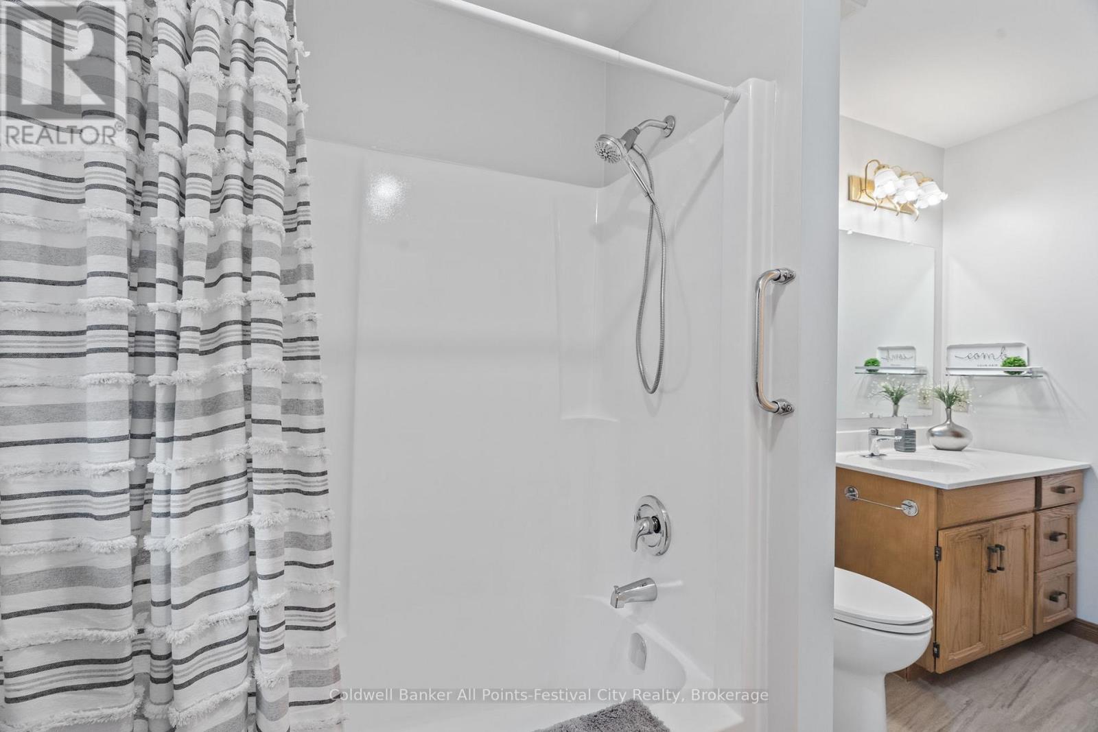 215 Bennett Street E, Goderich, Ontario  N7A 1A8 - Photo 25 - X12341704