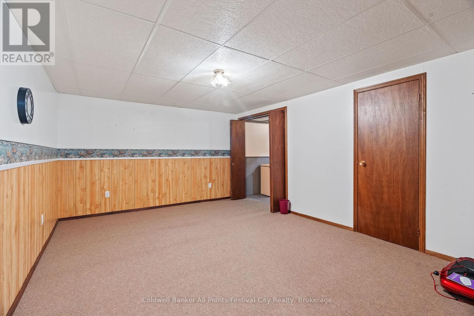 215 Bennett Street E, Goderich, Ontario  N7A 1A8 - Photo 30 - X12341704