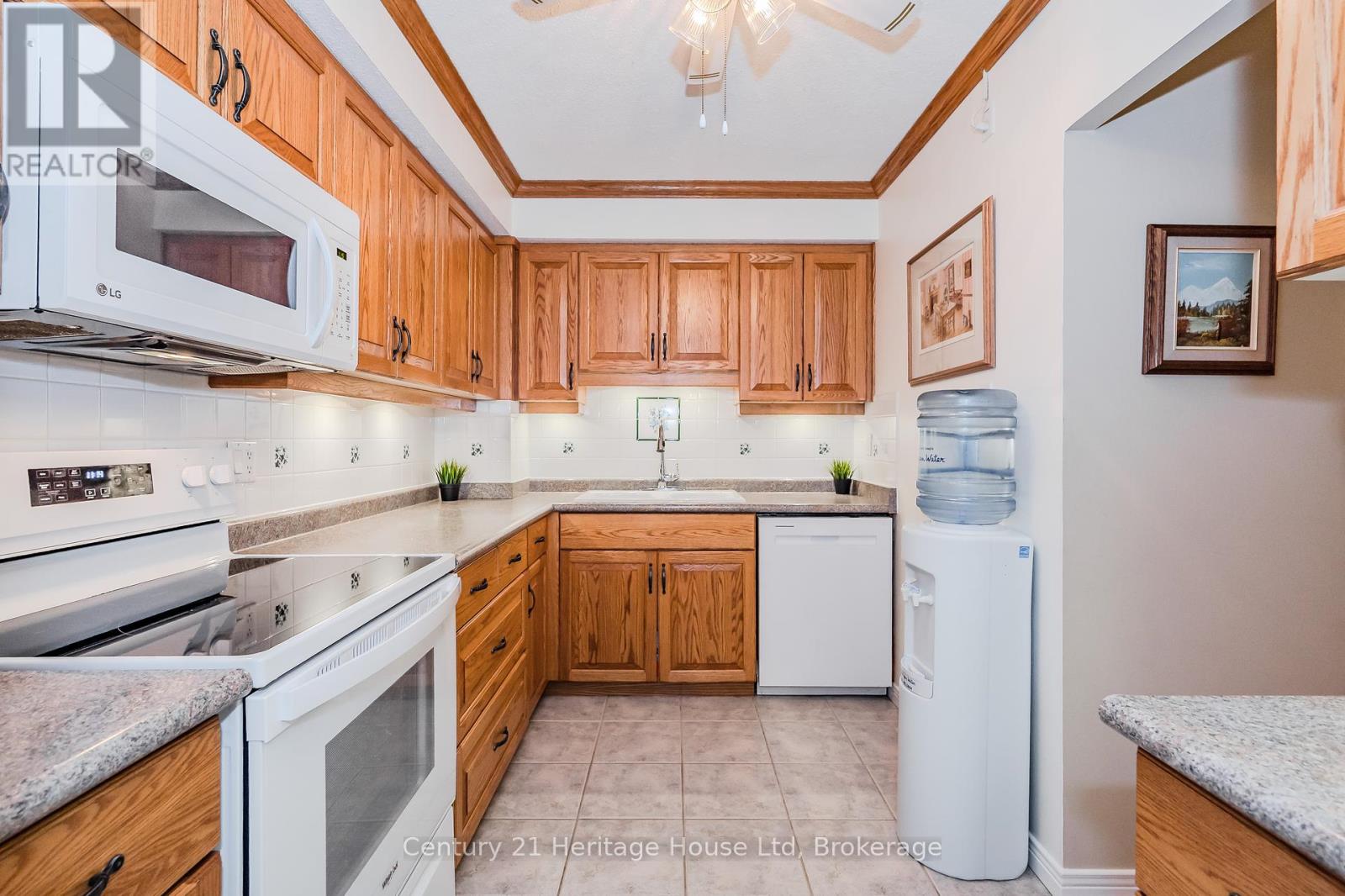 306 - 93 Westwood Road, Guelph, Ontario  N1H 7J7 - Photo 10 - X12341707