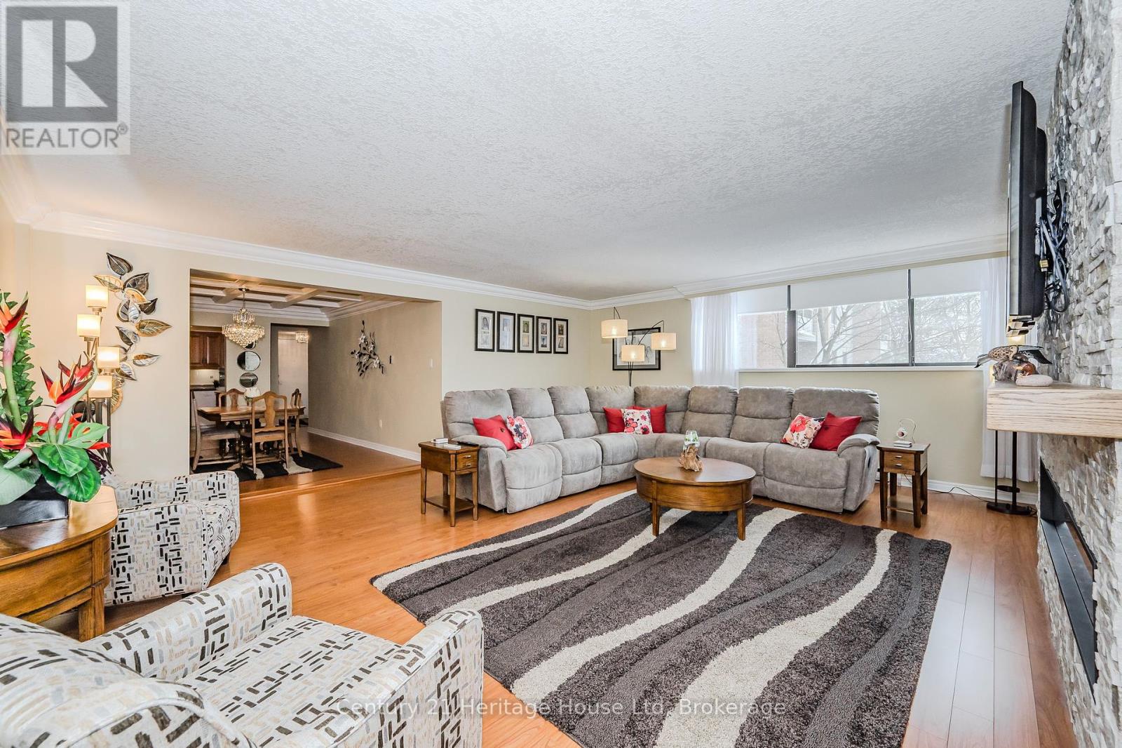 306 - 93 Westwood Road, Guelph, Ontario  N1H 7J7 - Photo 5 - X12341707