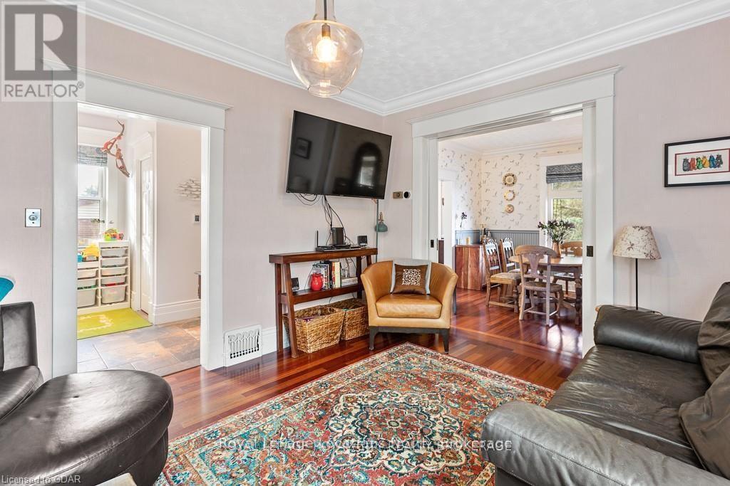 627 Eramosa Road, Guelph, Ontario  N1E 2N7 - Photo 8 - X12341772