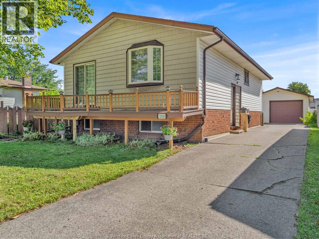 Property at 3310 Hemlock image 2