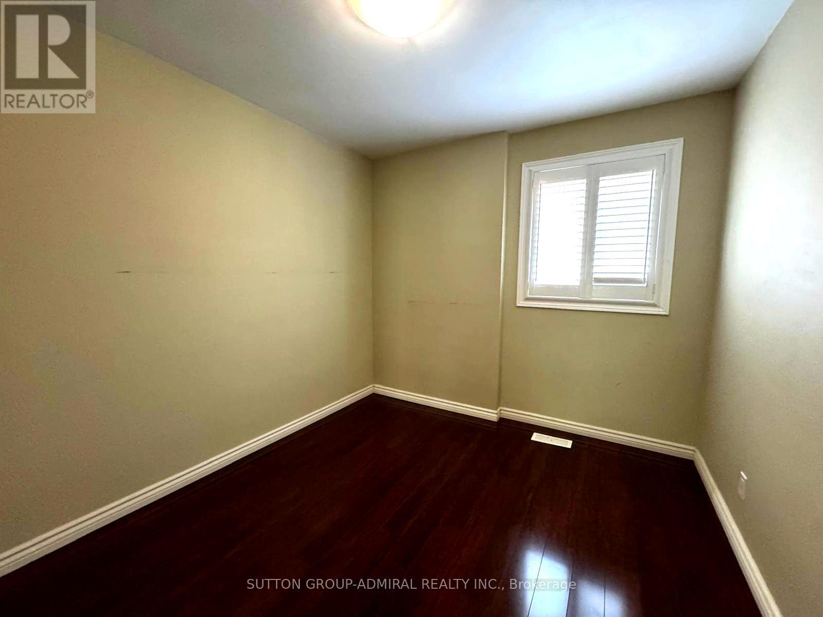 958 Midland Avenue, Toronto, Ontario  M1K 4G3 - Photo 11 - E12341406