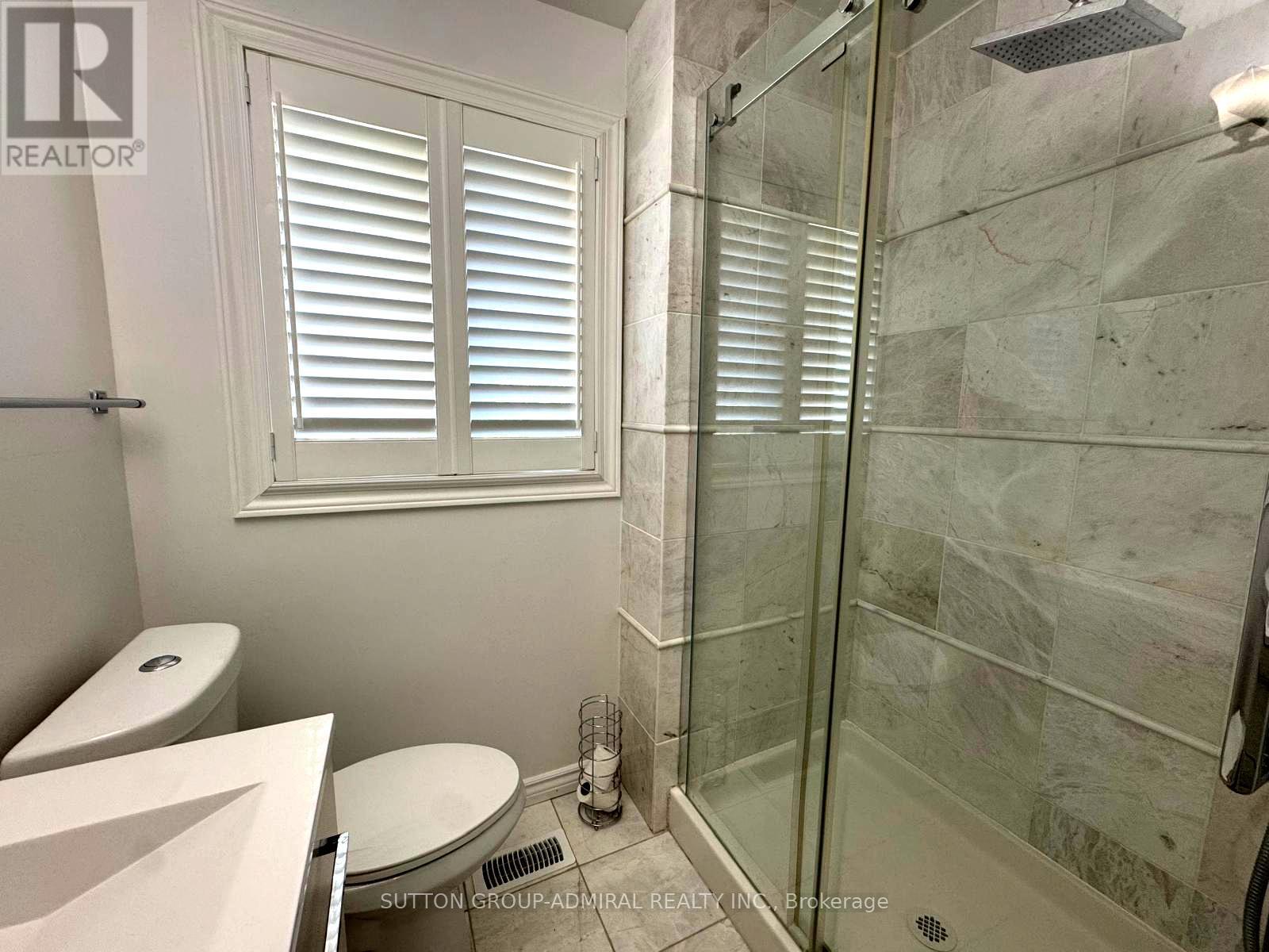 958 Midland Avenue, Toronto, Ontario  M1K 4G3 - Photo 12 - E12341406