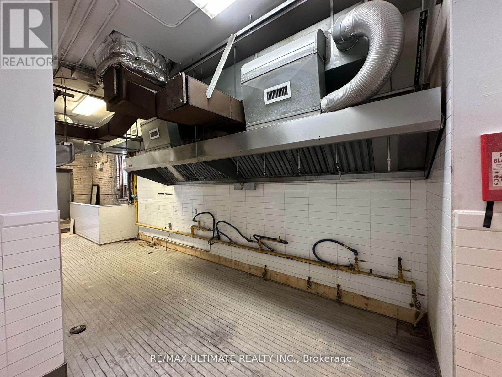 1501 Gerrard Street E, Toronto, Ontario  M4L 2A4 - Photo 14 - E12341542