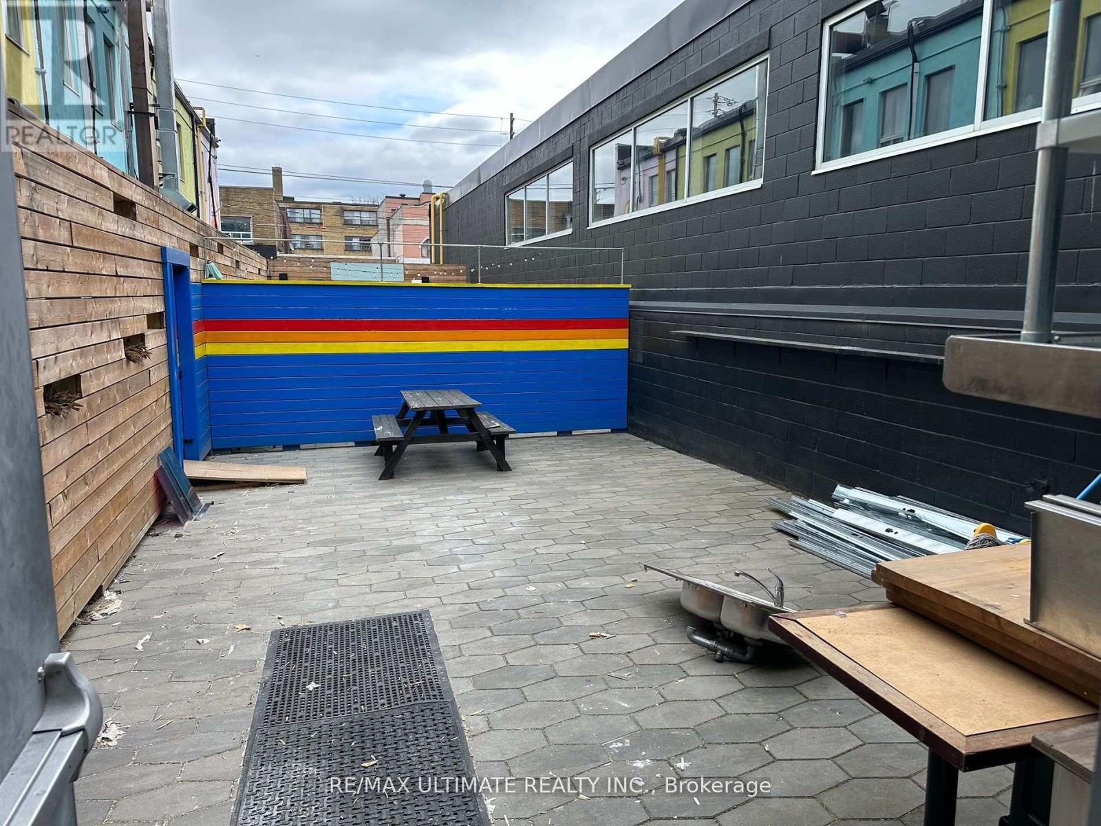 1501 Gerrard Street E, Toronto, Ontario  M4L 2A4 - Photo 4 - E12341542