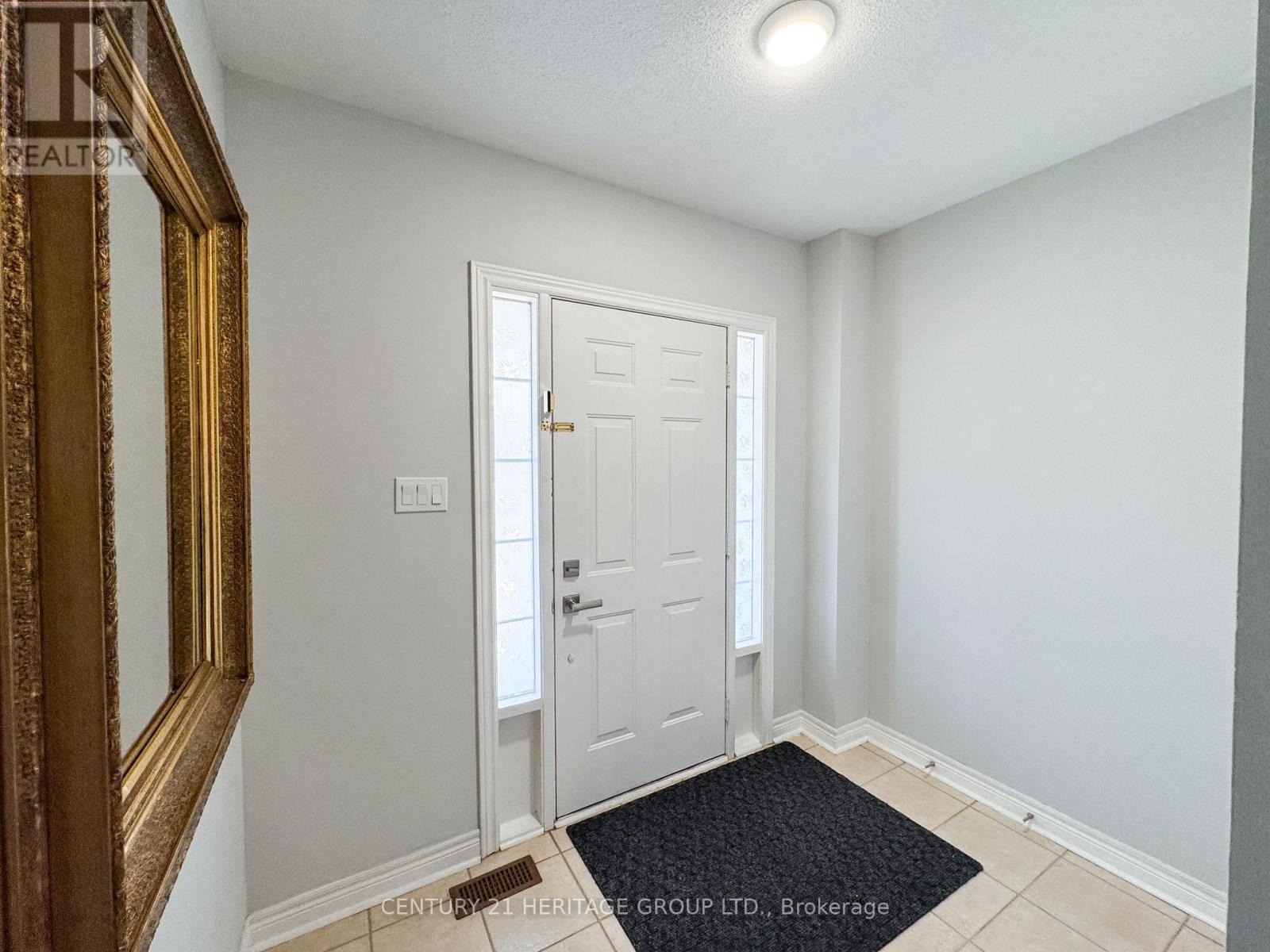 47 Christephen Crescent, Richmond Hill (Rouge Woods), Ontario  L4S 2S6 - Photo 2 - N12341307