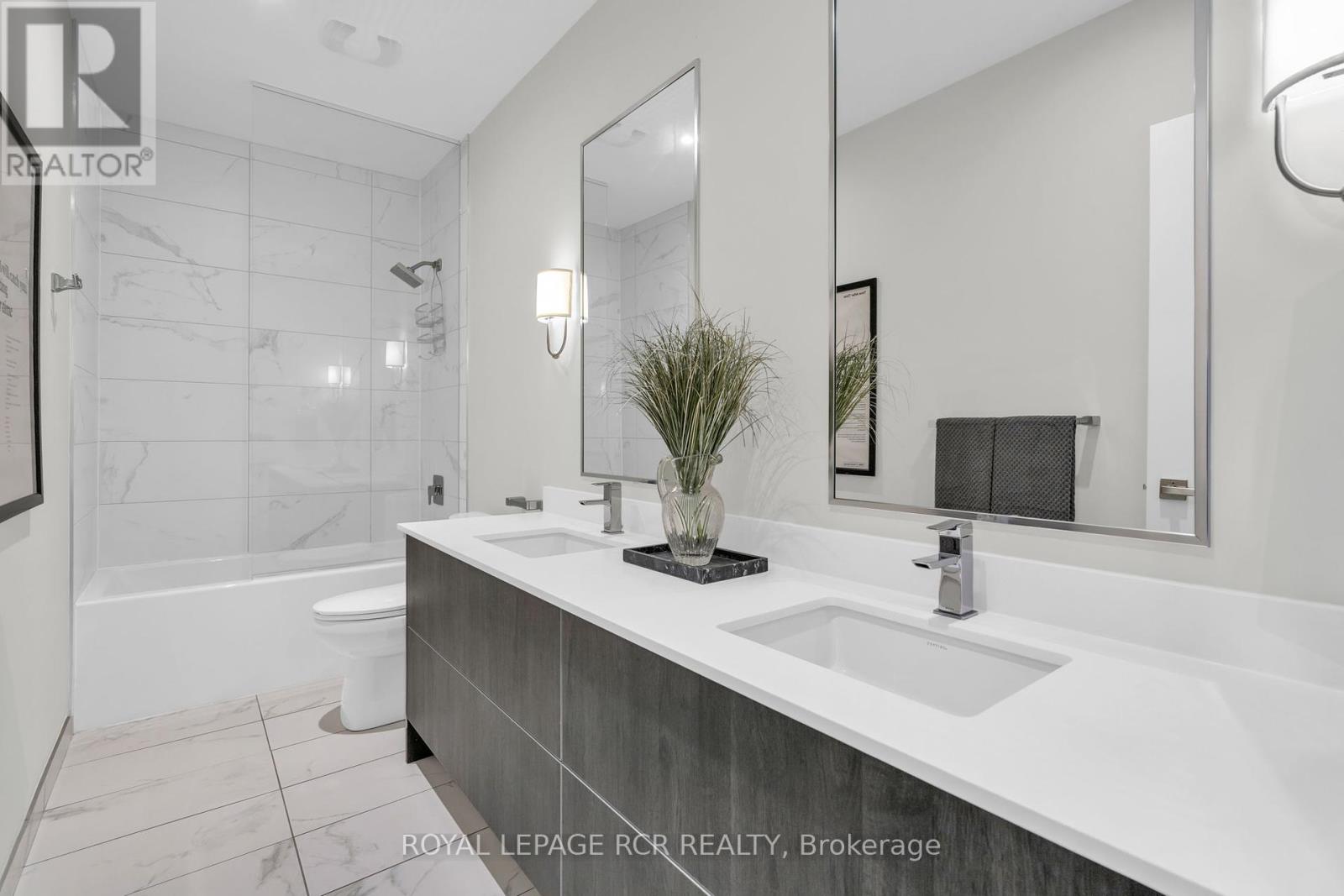 3652 Ferretti Court, Innisfil, Ontario  L9S 0N6 - Photo 29 - N12341425