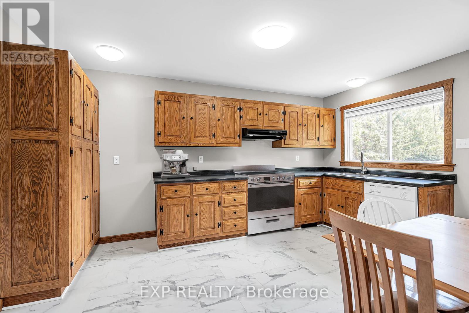 4437 County Road 12 Road, South Stormont, Ontario  K0C 1R0 - Photo 4 - X12341720