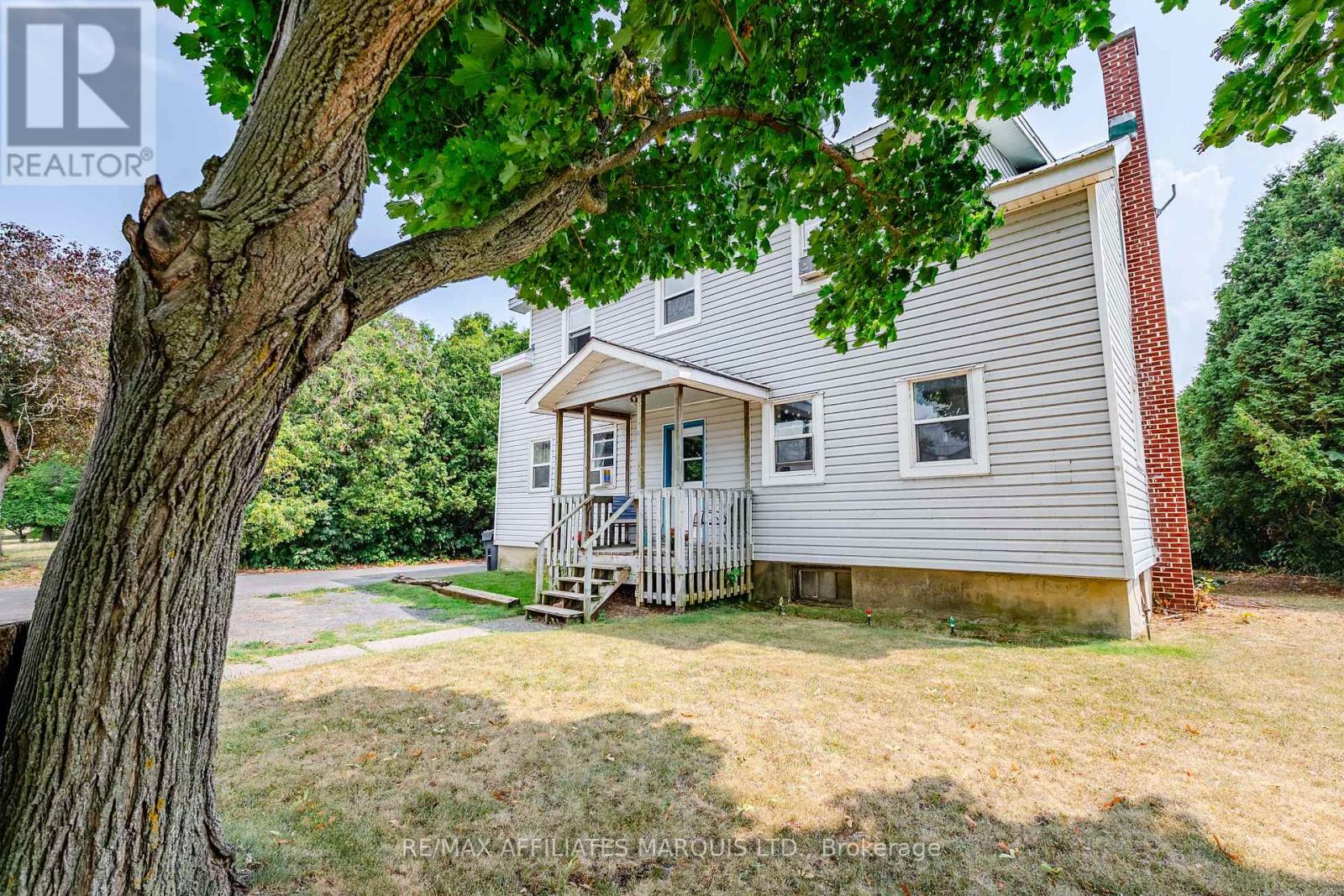 52 Elm Street, South Stormont, Ontario  K0C 1R0 - Photo 2 - X12341747