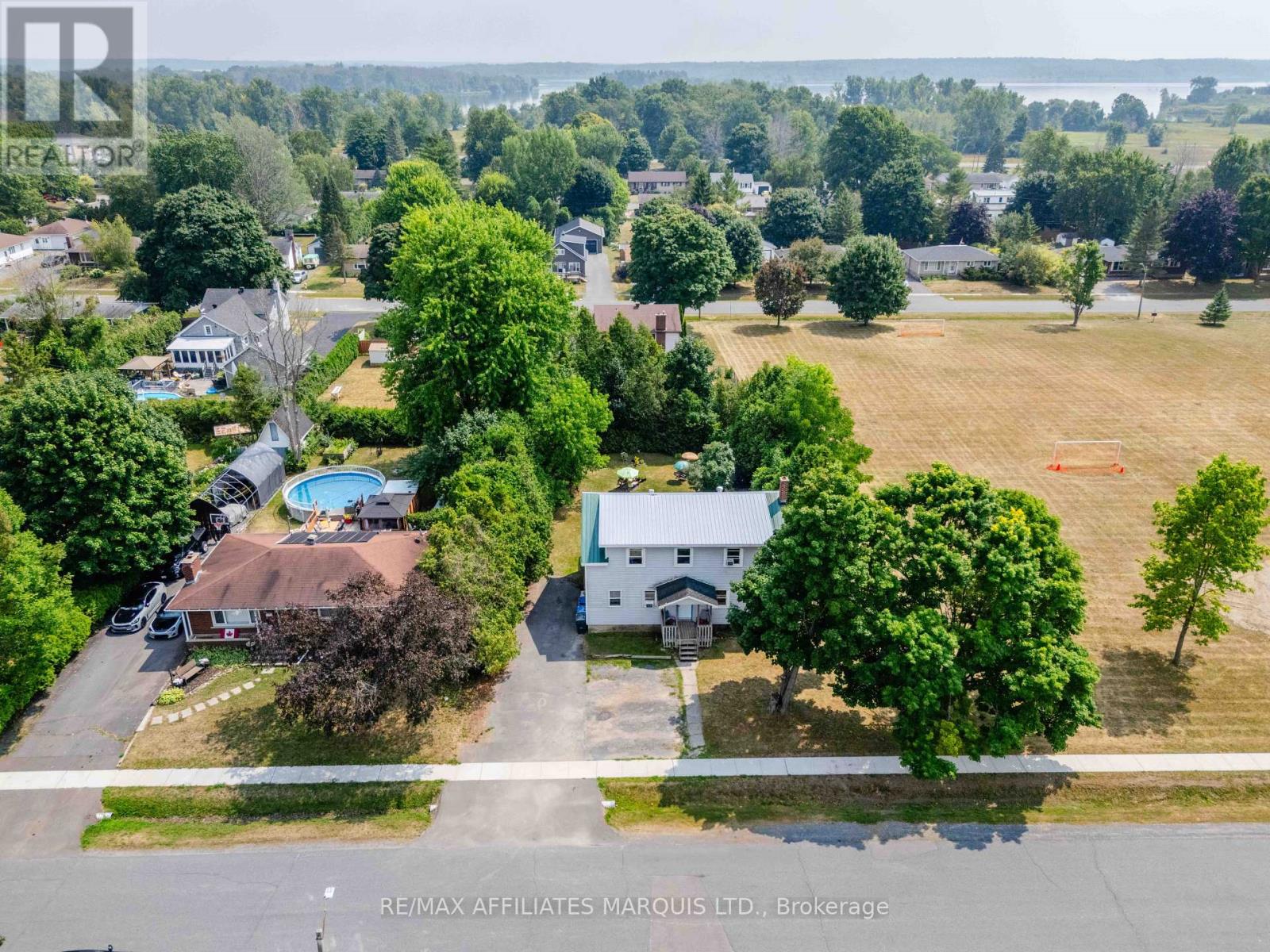 52 Elm Street, South Stormont, Ontario  K0C 1R0 - Photo 4 - X12341747