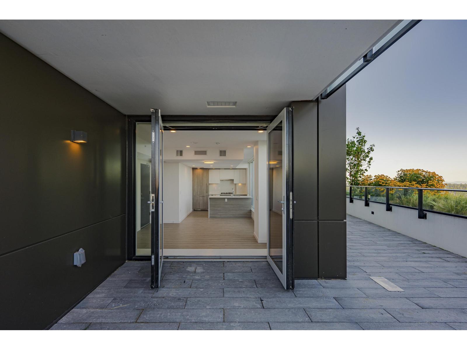 2204 10333 133 Street, Surrey, British Columbia V3T 0V1 - Photo 15 - R3035563