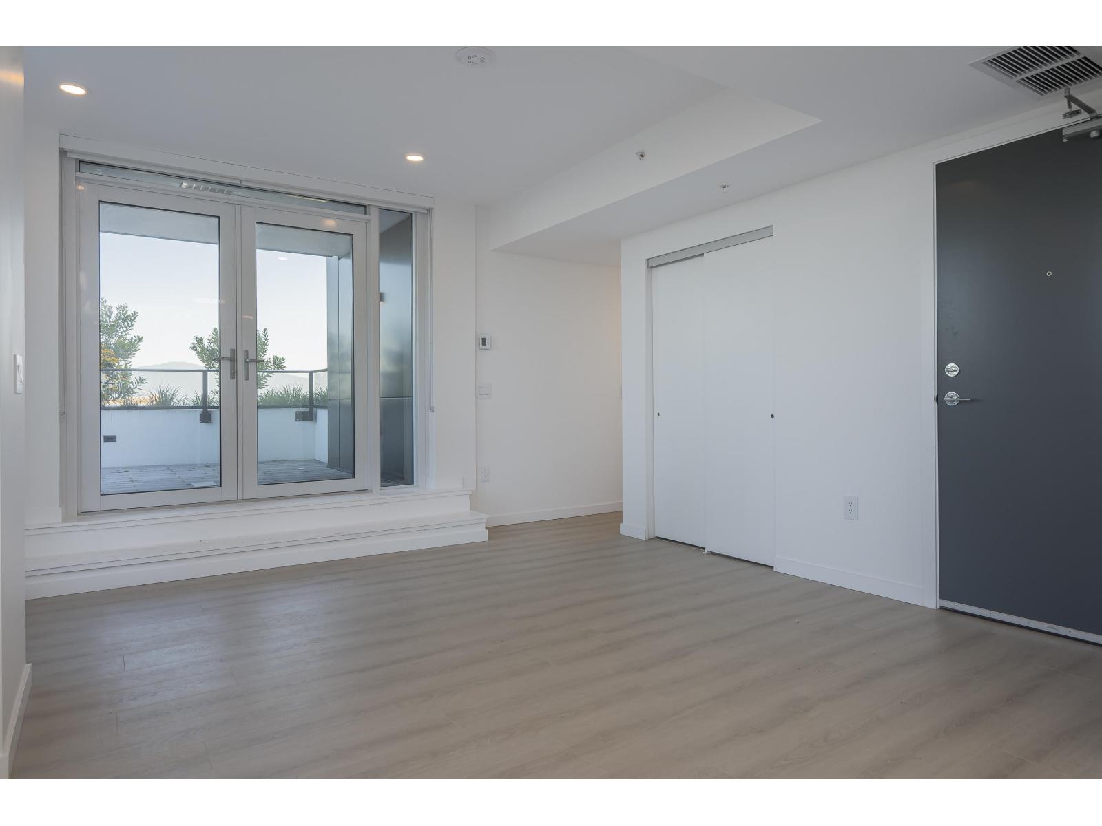 2204 10333 133 Street, Surrey, British Columbia V3T 0V1 - Photo 11 - R3035563