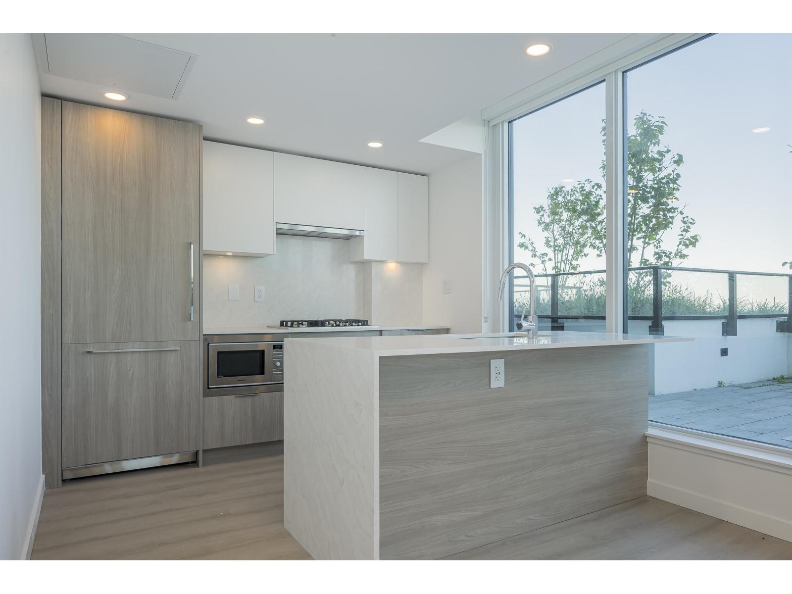 2204 10333 133 Street, Surrey, British Columbia V3T 0V1 - Photo 8 - R3035563