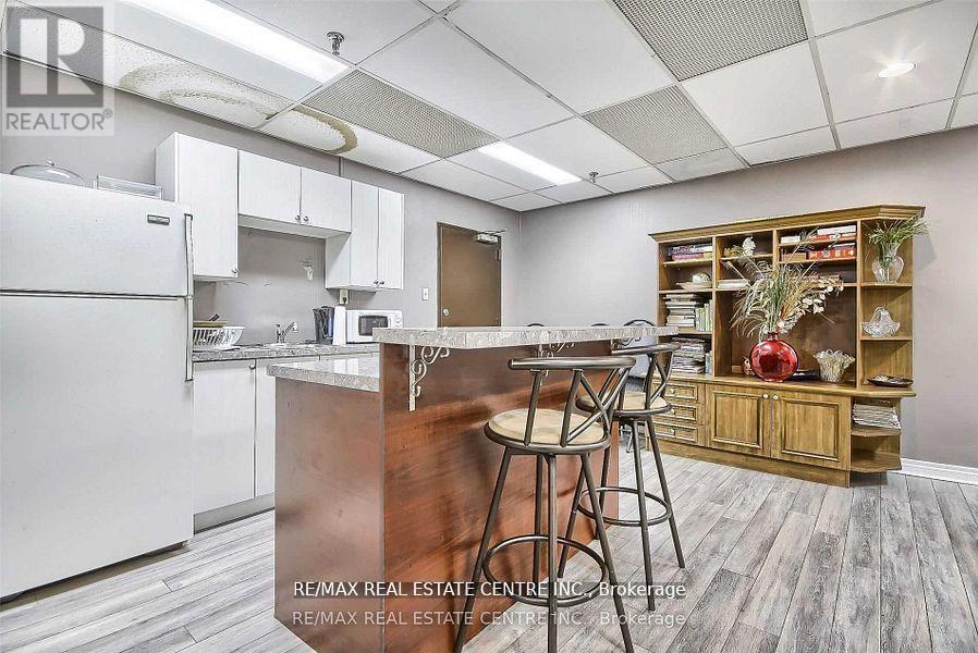 504 - 3621 Lakeshore Boulevard, Toronto (Long Branch), Ontario  M9W 4W1 - Photo 20 - W12341344