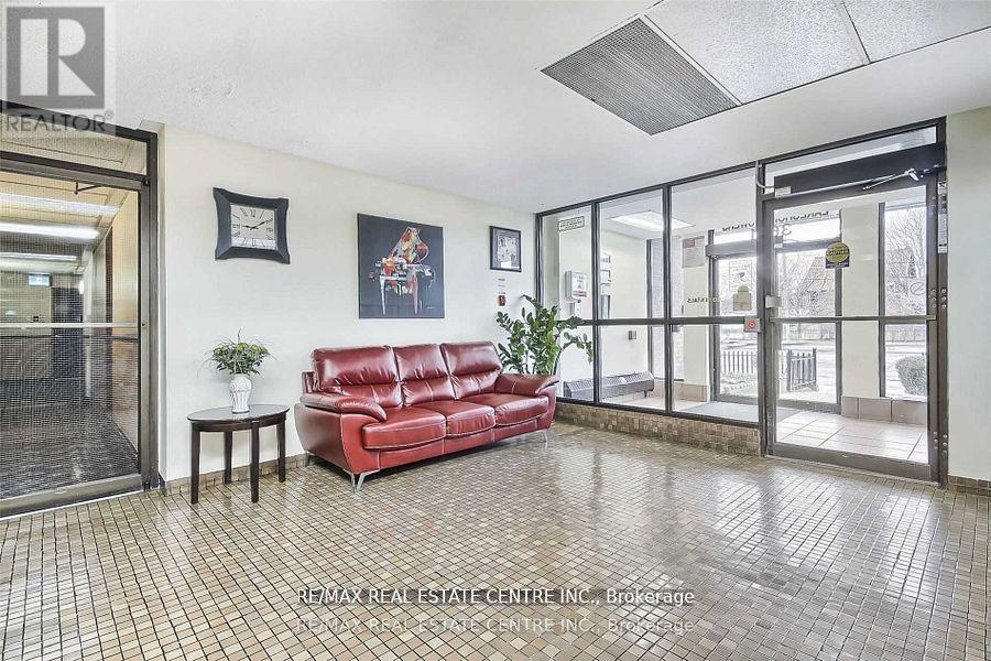 504 - 3621 Lakeshore Boulevard, Toronto (Long Branch), Ontario  M9W 4W1 - Photo 25 - W12341344
