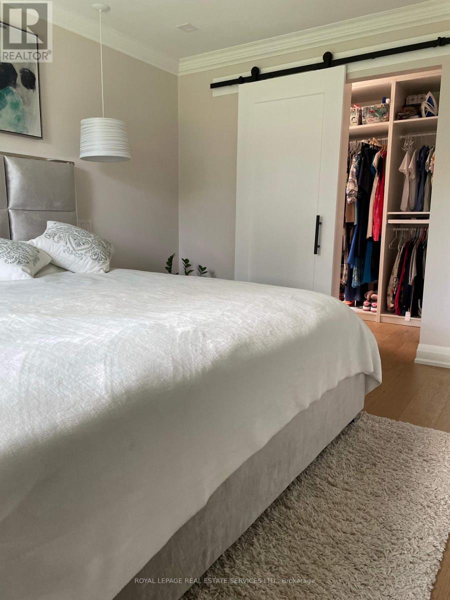 12 Warlingham Court, Toronto, Ontario  M9C 3K3 - Photo 18 - W12341402