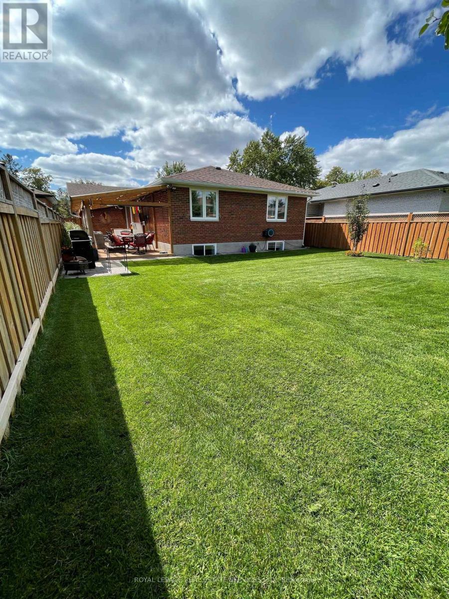 12 Warlingham Court, Toronto, Ontario  M9C 3K3 - Photo 35 - W12341402
