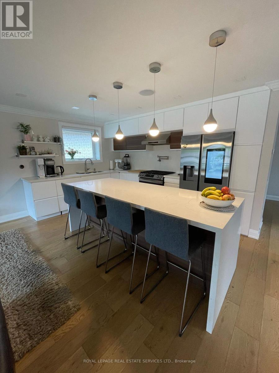 12 Warlingham Court, Toronto, Ontario  M9C 3K3 - Photo 7 - W12341402