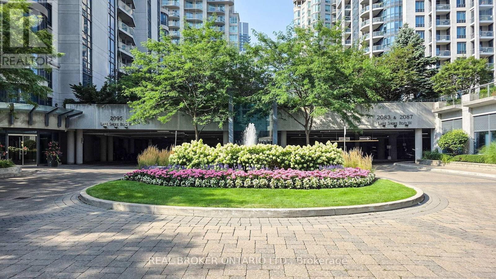 Ph7 - 2087 Lake Shore Boulevard W, Toronto, Ontario  M8V 4G3 - Photo 3 - W12341509