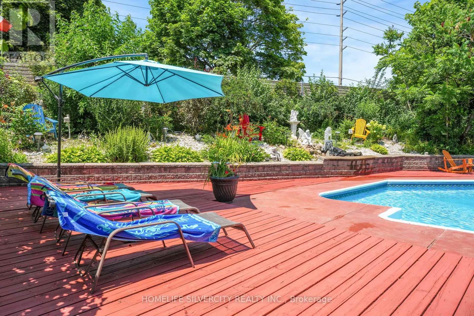 Property at 16 PACIFIC LANE image 3