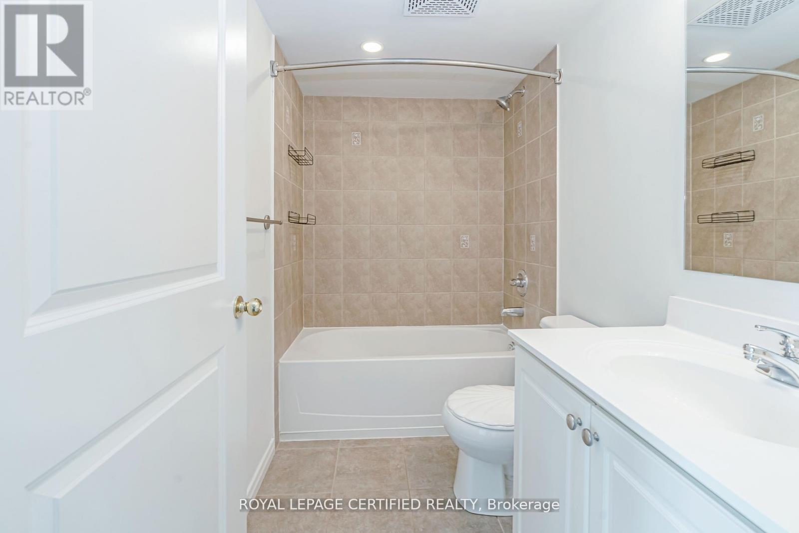 813 - 9 George Street N, Brampton, Ontario  L6X 0T6 - Photo 17 - W12341569