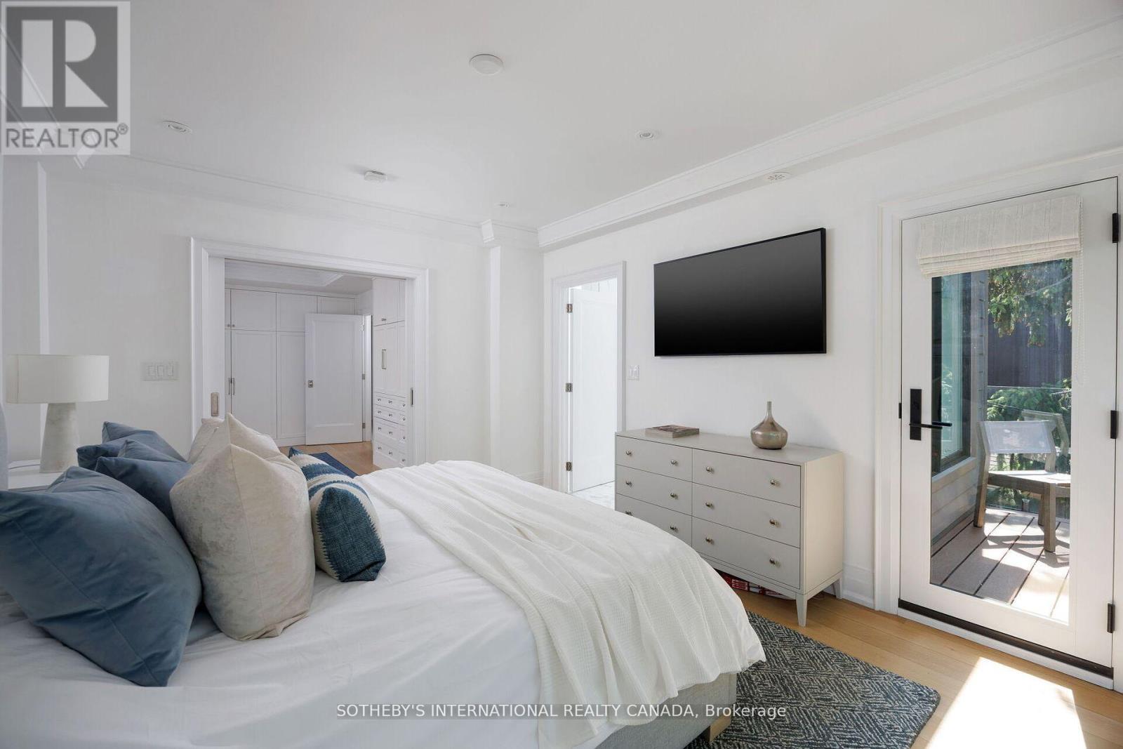 12 Hewitt Avenue, Toronto (High Park-Swansea), Ontario  M6R 1Y3 - Photo 15 - W12341576
