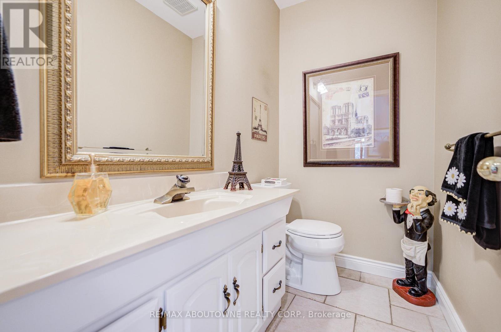 1471 The Links Drive, Oakville (Ga Glen Abbey), Ontario  L6M 2P2 - Photo 10 - W12341689