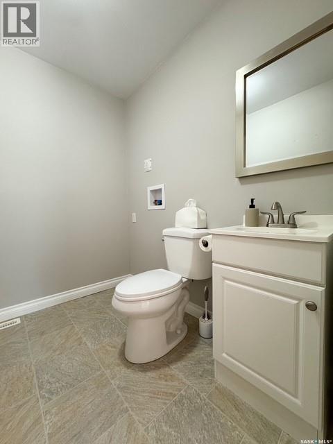 212 Fehr Avenue Rhineland, Swift Current Rm No. 137, Saskatchewan  S0N 2Y0 - Photo 13 - SK015493