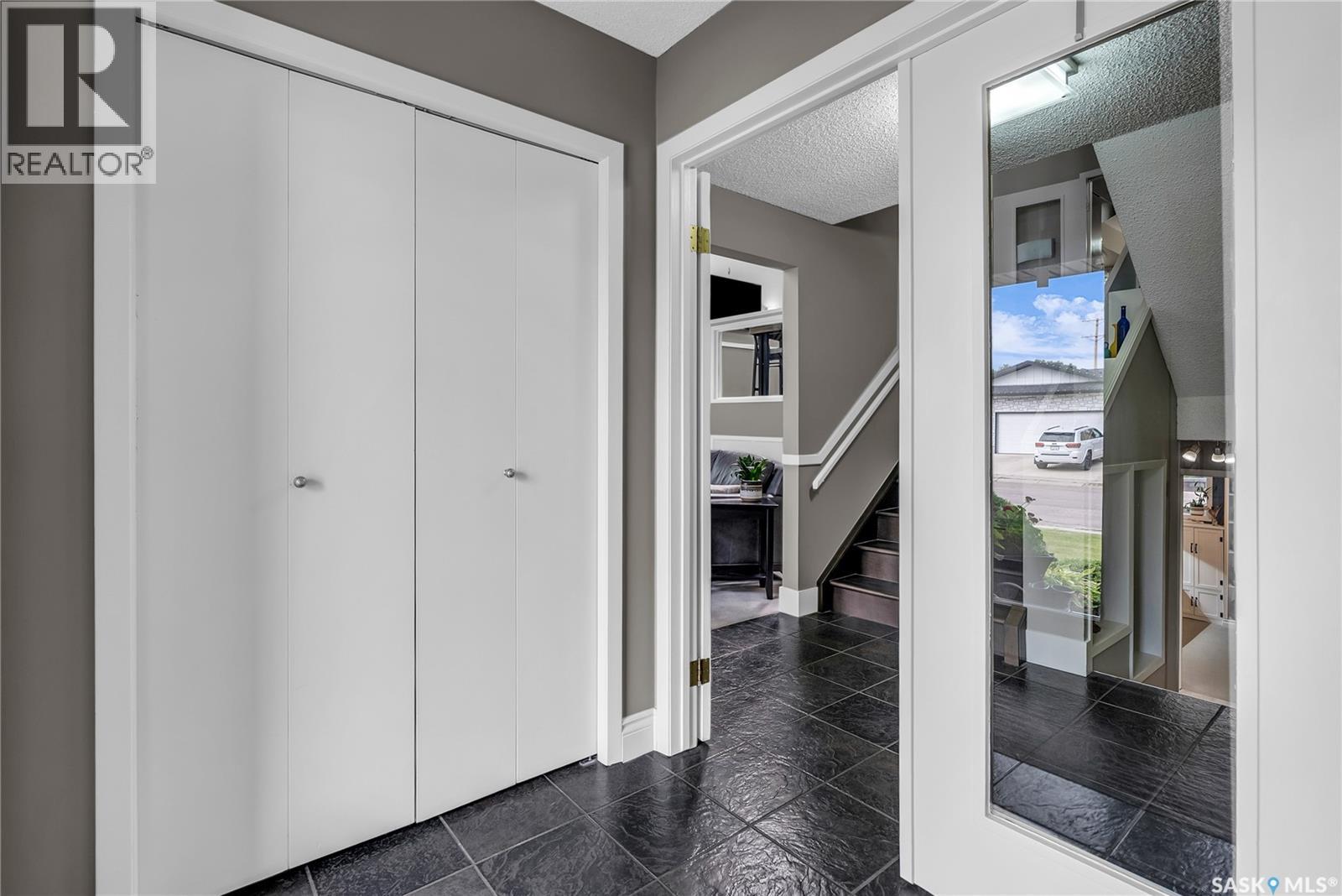 Property at 107 Mallin CRESCENT image 4
