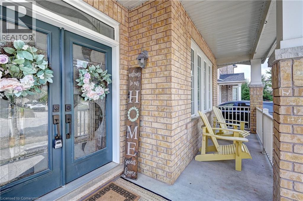 Property at 31 CHASE Crescent image 4