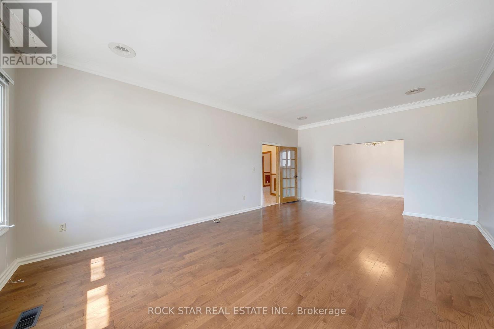 Property at 7105 YORK DRIVE image 5