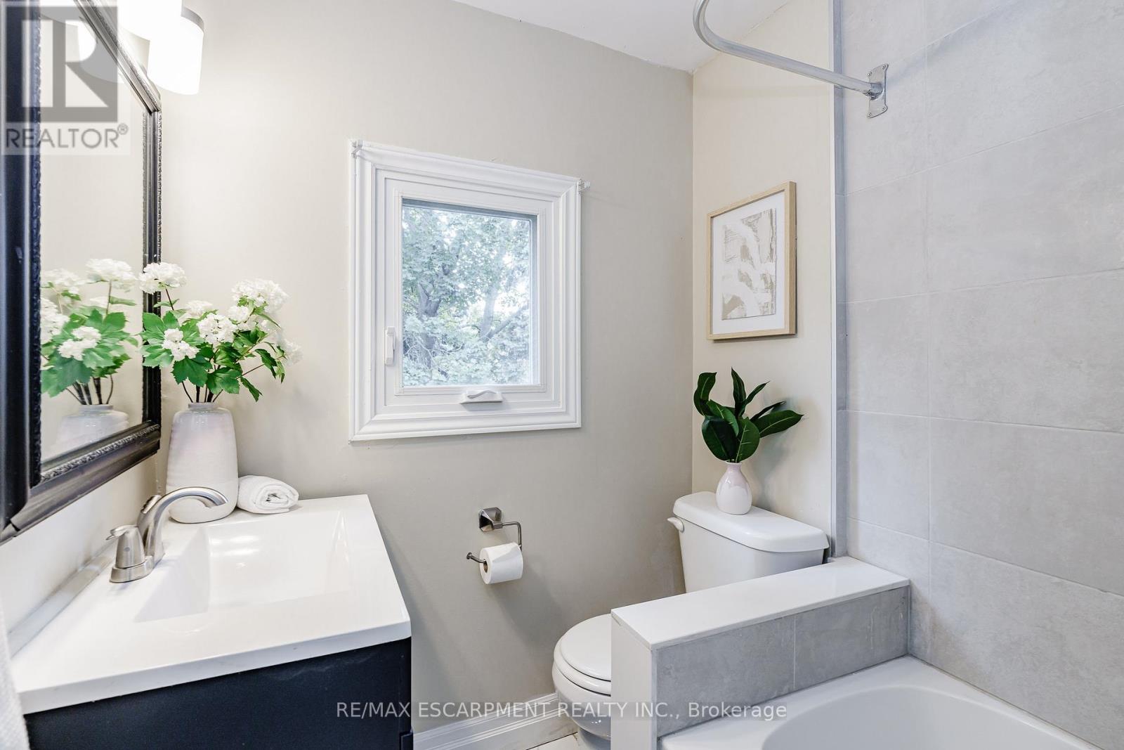 20 Burlington Street E, Hamilton, Ontario  L8L 4G2 - Photo 14 - X12341632