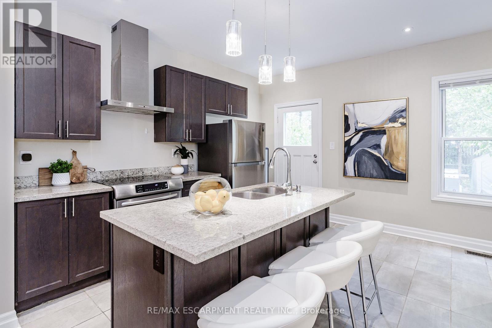 20 Burlington Street E, Hamilton, Ontario  L8L 4G2 - Photo 6 - X12341632