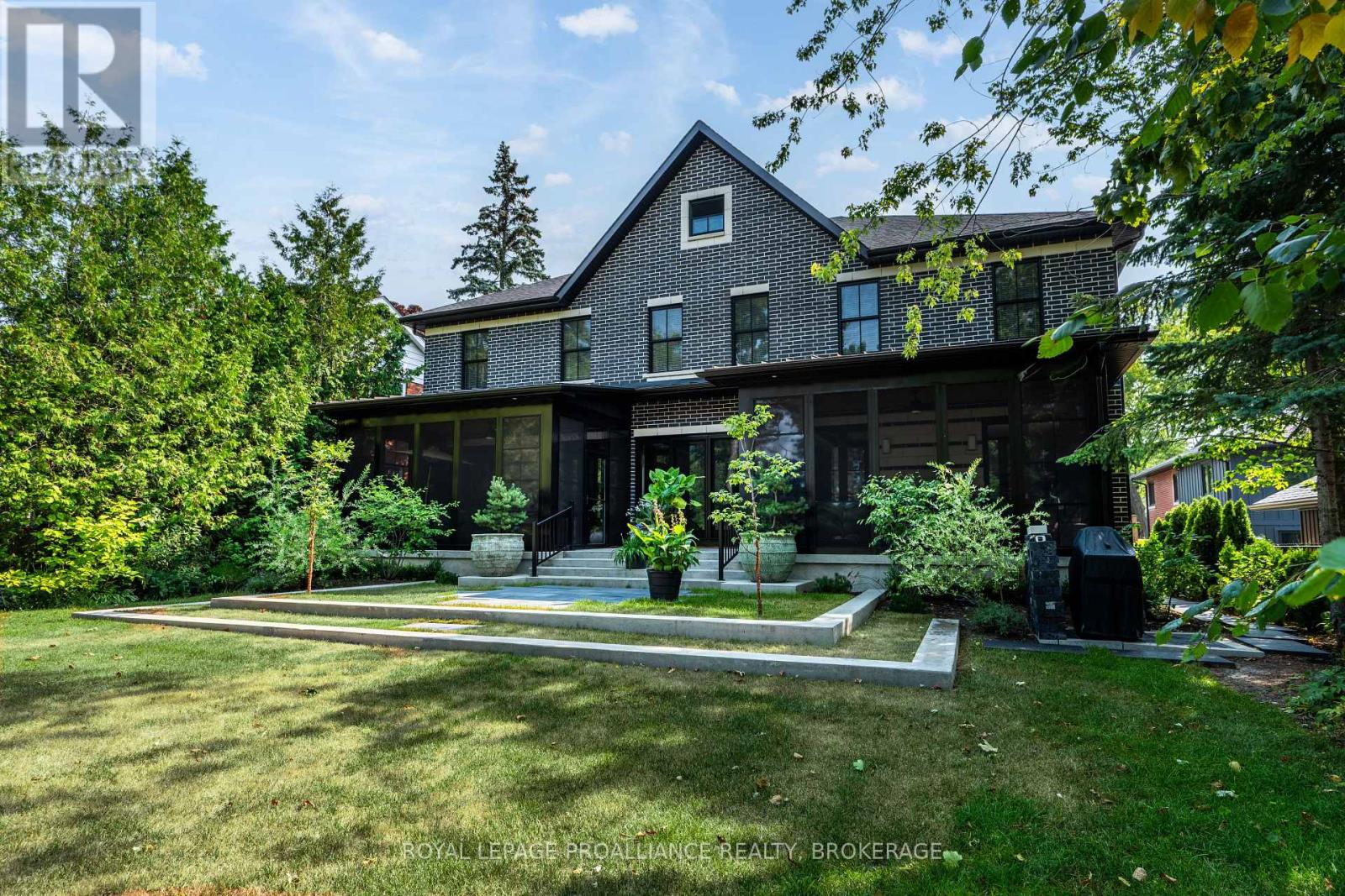 124 Churchill Crescent, Kingston, Ontario  K7L 4N2 - Photo 4 - X12341950