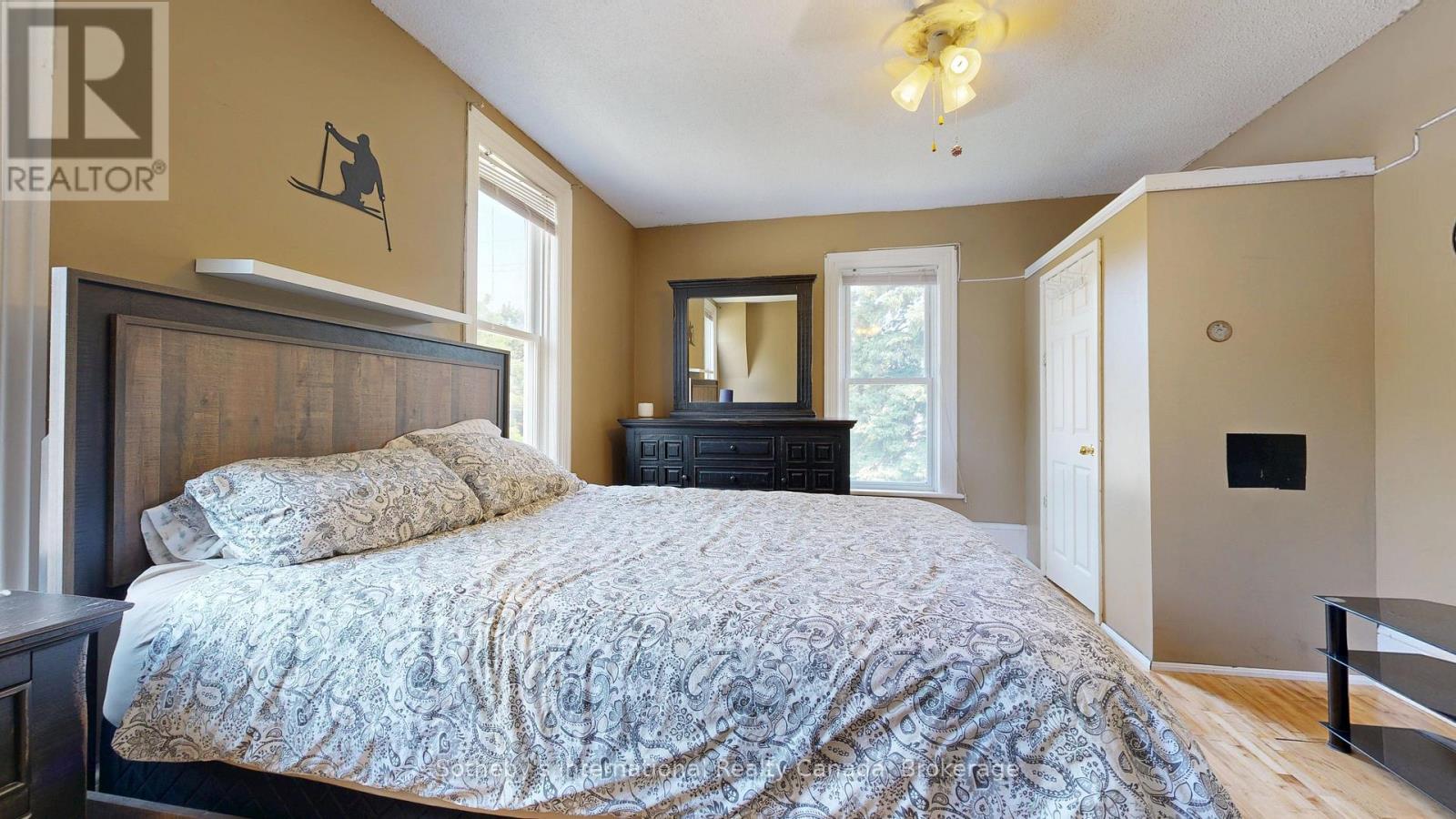 A - 103 Bruce Street S, Blue Mountains, Ontario  N0H 2P0 - Photo 23 - X12341854