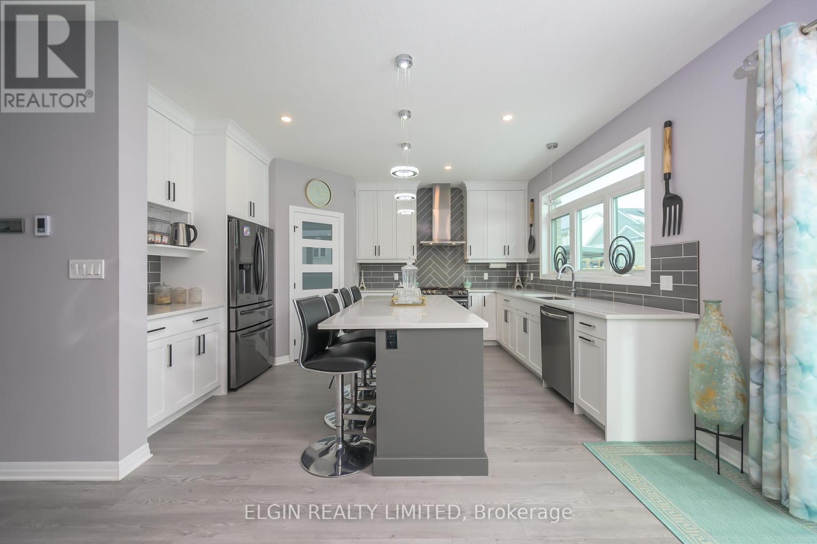 48 Snowy Owl Trail, Central Elgin, Ontario  N5R 0M7 - Photo 14 - X12341799