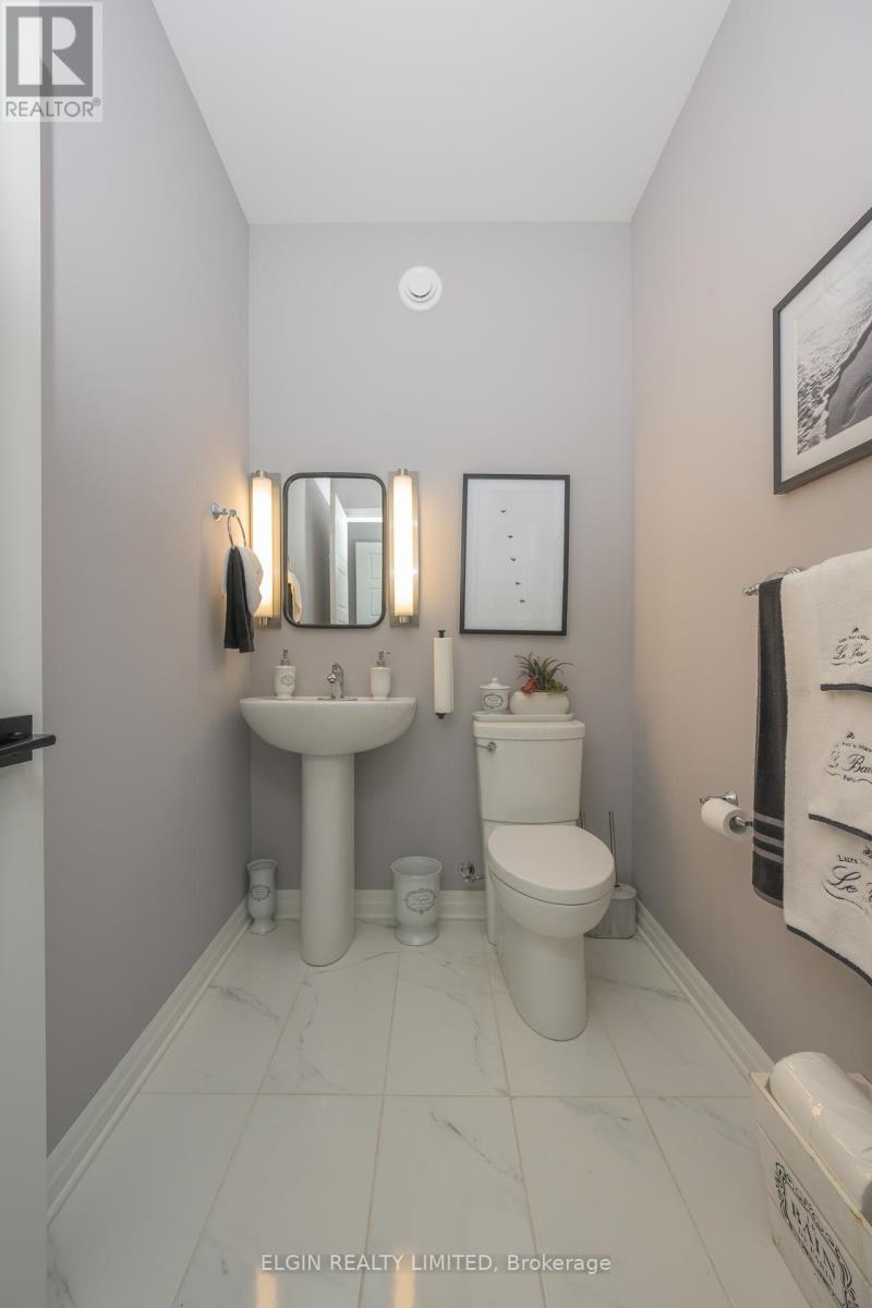 48 Snowy Owl Trail, Central Elgin, Ontario  N5R 0M7 - Photo 19 - X12341799