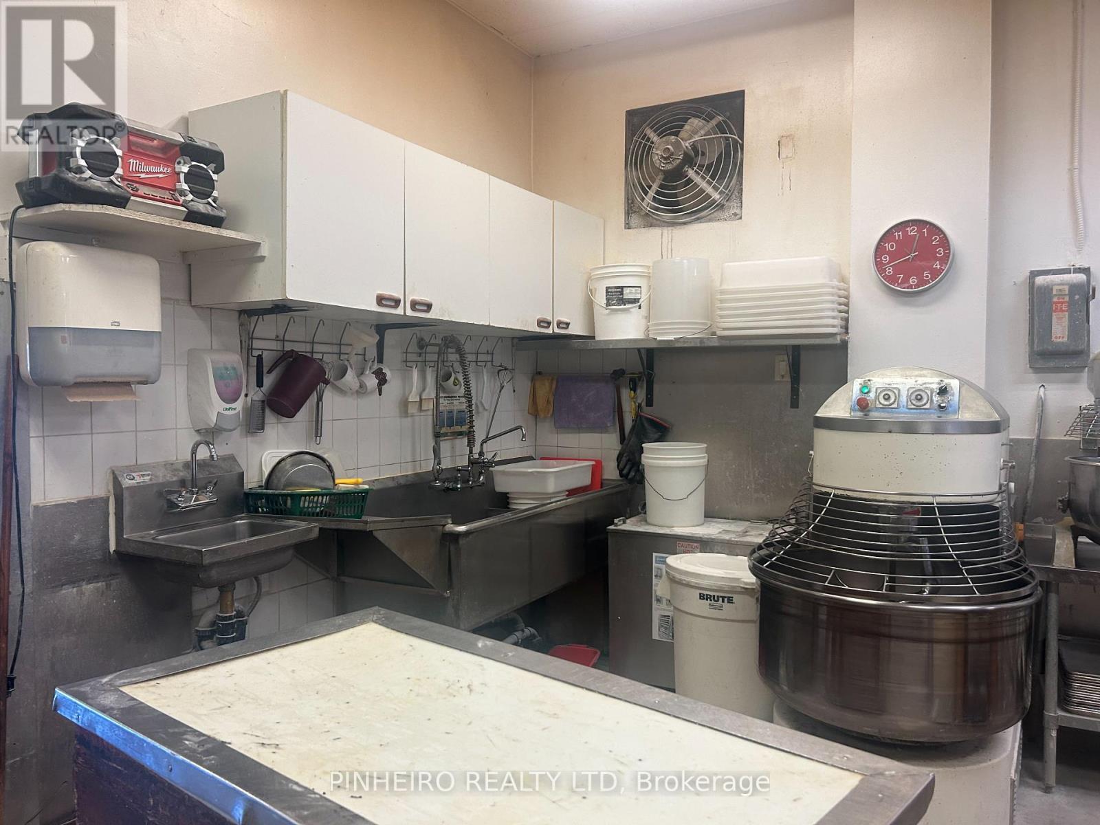420 Hamilton Road, London East (East L), Ontario  N5Z 1R9 - Photo 13 - X12341887